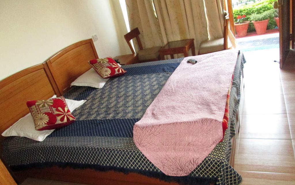 Ranikhet Grand Phòng bức ảnh