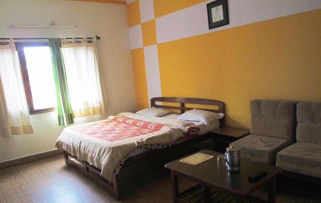Ranikhet Grand Phòng bức ảnh