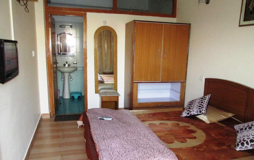 Ranikhet Grand Phòng bức ảnh
