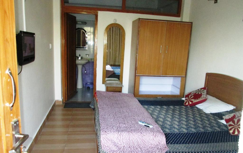 Ranikhet Grand Phòng bức ảnh